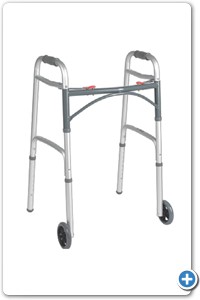 Andadera 10210
Estructura de aluminio.
Sistema de plegado en parte delantera con 2 botones frontales.
Barra frontal en curva para mayor comodidad
Sistema ajustable a 8 alturas
2 ruedas delanteras y 2 deslizadores traseros.
Soporta 110 kg